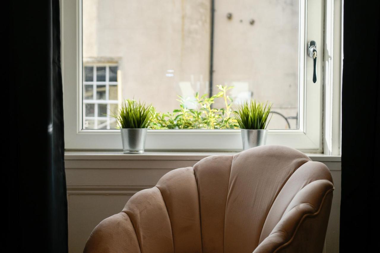 The Gallery Apartment - Oban Town Centre Apartment, Walkable To Ferry Terminal Экстерьер фото